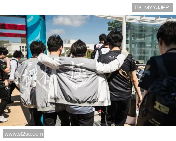 和平精英战术解析：IG战队中路突破体系的成功秘诀与实战应用