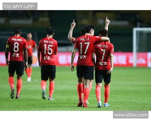 城南队与广州富力的精彩对决分析与赛季展望 城南队与广州富力的精彩对决分析与赛季展望