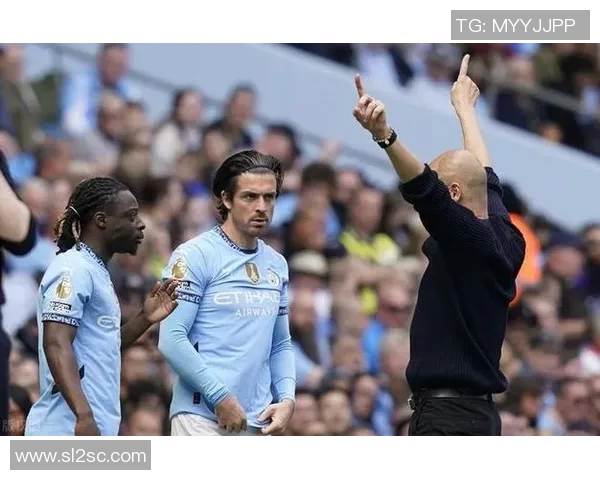 埃弗顿与曼城比赛因天气原因推迟球迷期待新赛程安排 埃弗顿与曼城比赛因天气原因推迟球迷期待新赛程安排