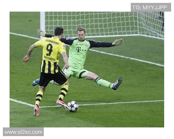 库尔图瓦：守护球门的铁血战士与传奇门将的荣耀之路