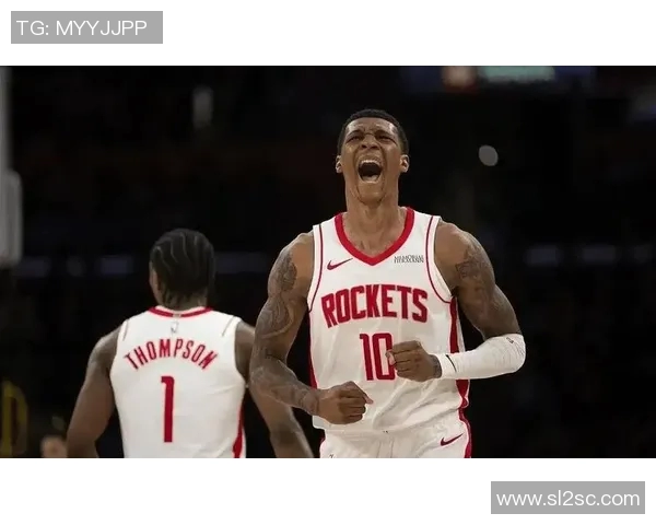 爵士队与火箭队激战常规赛精彩回顾与赛季前景分析 爵士队与火箭队激战常规赛精彩回顾与赛季前景分析