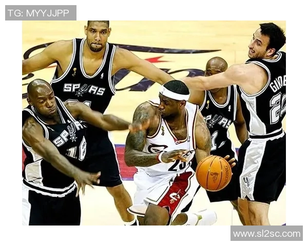 热火与马刺总决赛激战正酣谁能夺得最终冠军荣耀 热火与马刺总决赛激战正酣谁能夺得最终冠军荣耀