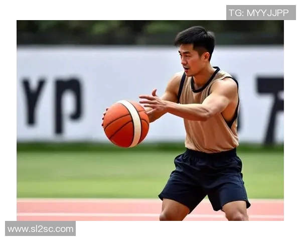 齐麟的篮球之路:从青涩少年到赛场明星的成长故事 齐麟的篮球之路:从青涩少年到赛场明星的成长故事