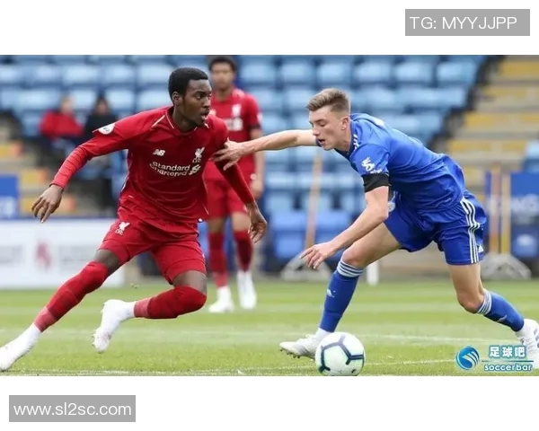 鲁本迪亚斯的足球之路:从青涩小将到世界级后卫的成长历程 鲁本迪亚斯的足球之路:从青涩小将到世界级后卫的成长历程