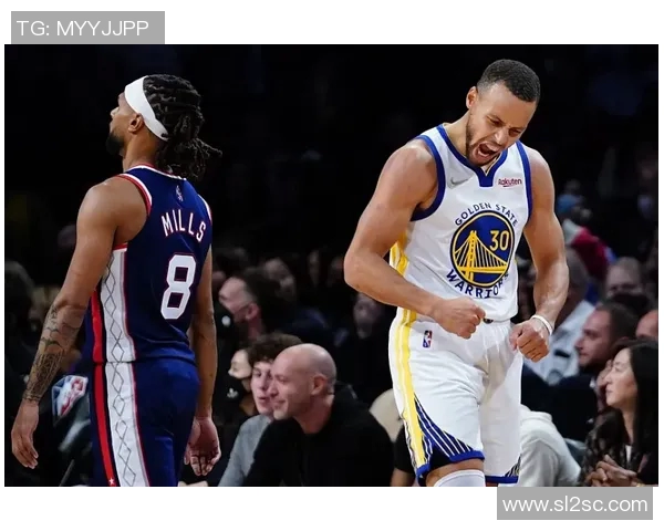 勇士与篮网激战正酣A直播带你全程感受比赛精彩瞬间